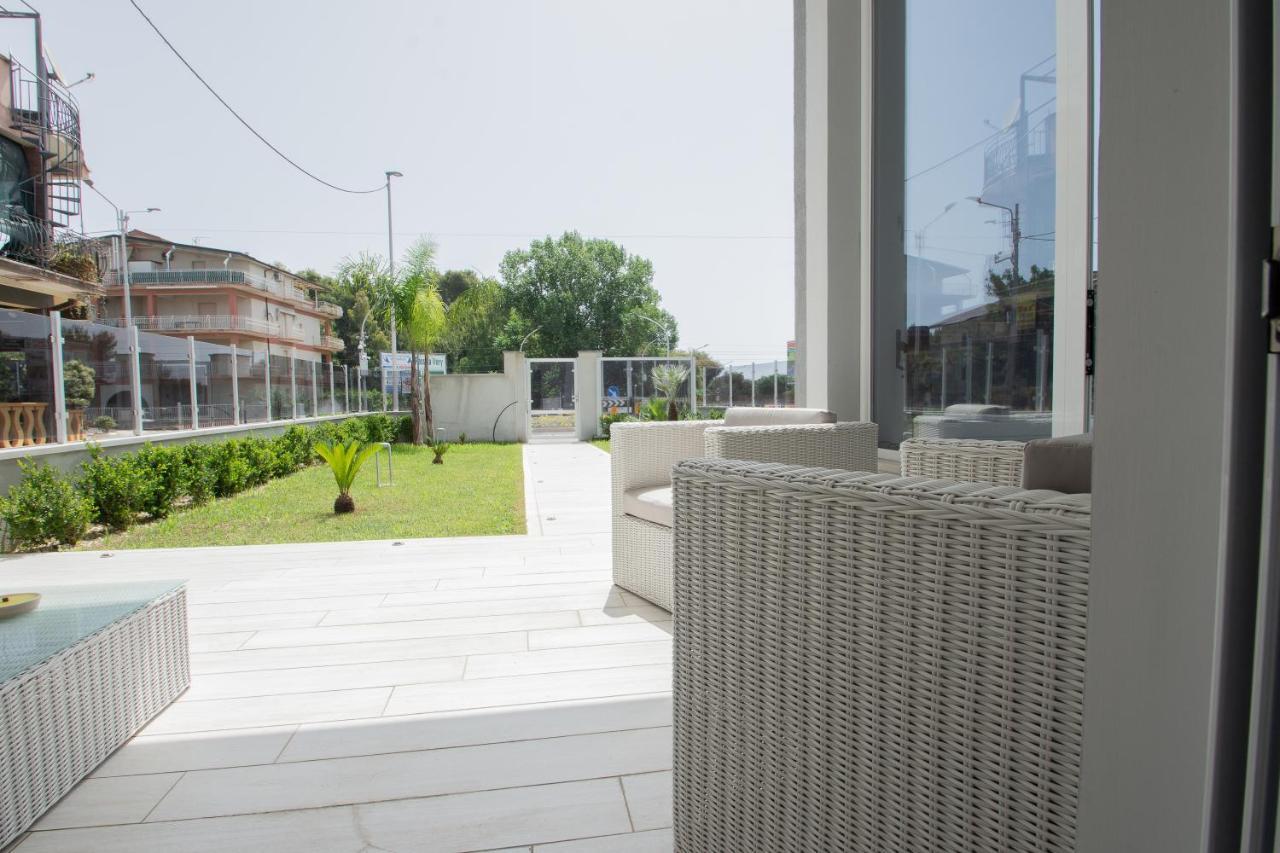Hotel Luxury House Villapiana Exterior foto